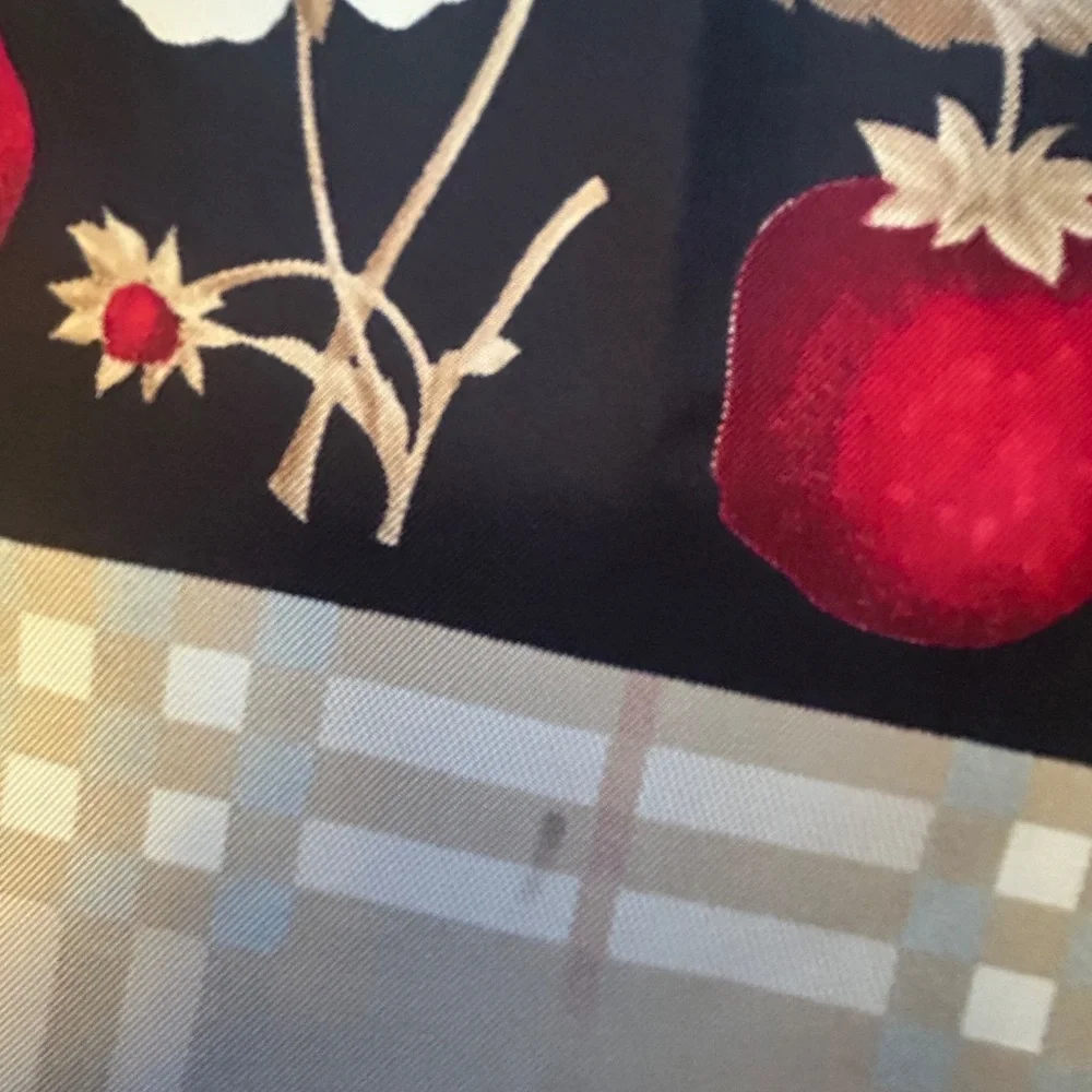 Burberry Scarf 34 x 34 Vintage Black Floral Check Silk Italy - Picture 2 of 8